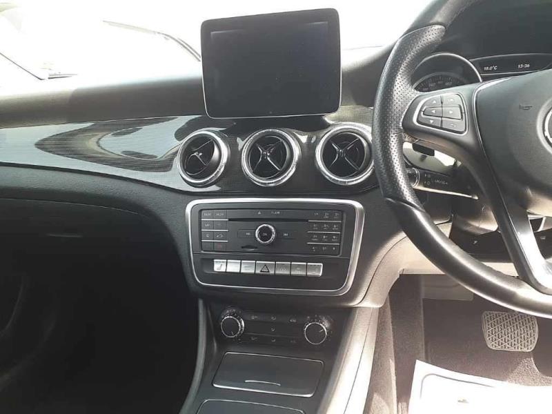 2017 Mercedes Benz CLA 180