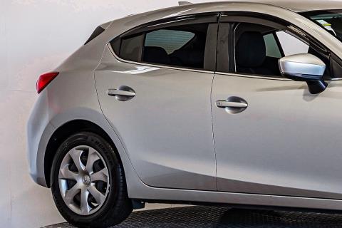 2016 Mazda Axela Sport / 3 Hatch - Thumbnail