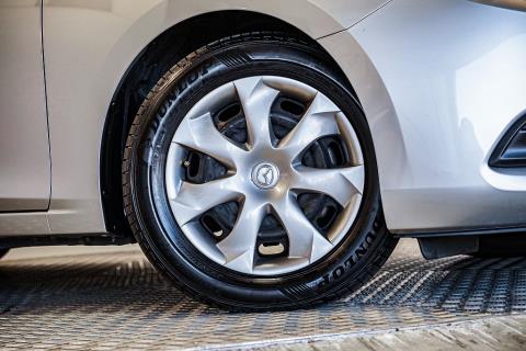 2016 Mazda Axela Sport / 3 Hatch - Thumbnail
