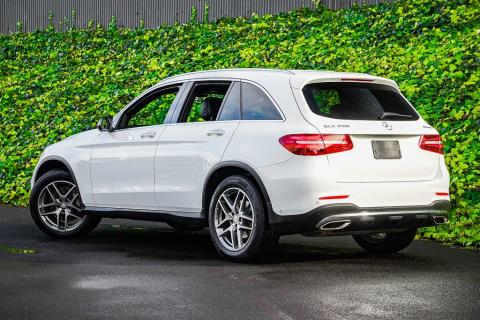 2016 Mercedes Benz GLC 250 4Matic AMG Sport - Thumbnail