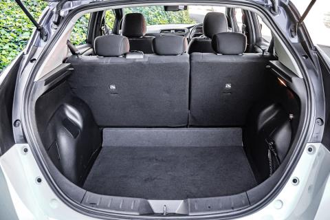 2019 Nissan Leaf 40G Full English - Thumbnail