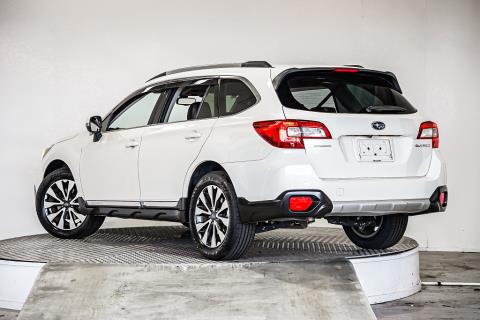 2015 Subaru Outback Limited 4WD - Thumbnail