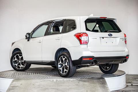 2015 Subaru Forester 2.0XT Turbo 4WD - Thumbnail