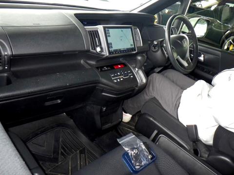 2014 Honda Step Wagon - Thumbnail