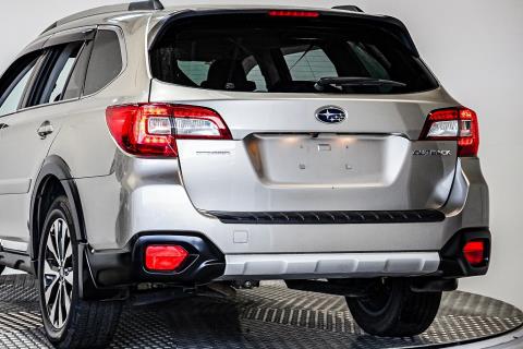 2015 Subaru Outback 4WD Limited - Thumbnail