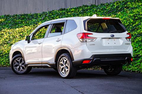 2019 Subaru Forester Touring 4WD - Thumbnail