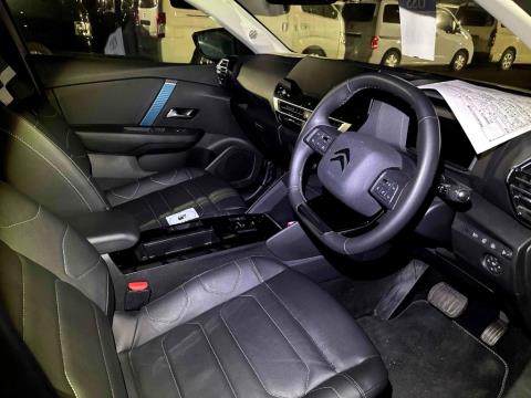 2022 Citroen e-C4 Shine Plus Electric - Thumbnail