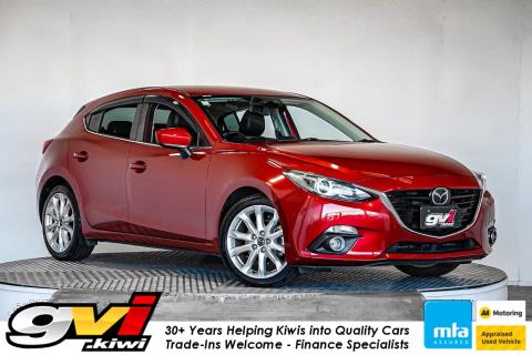 2014 Mazda Axela 20S / 3 Sport
