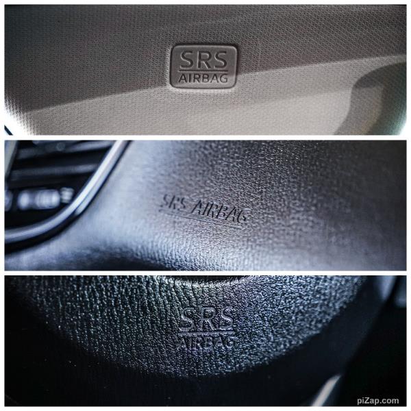 2014 Mazda Axela 20S / 3 Sport