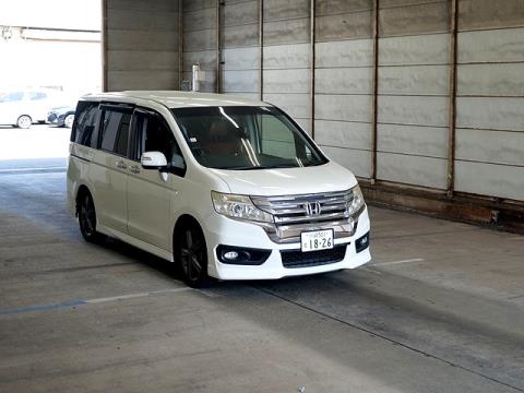 2014 Honda Step Wagon - Thumbnail