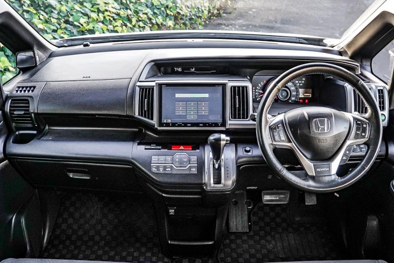 2014 Honda Step Wagon