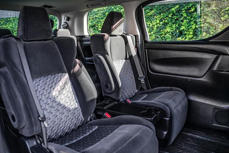 2016 Toyota Vellfire 2.5Z / Alphard