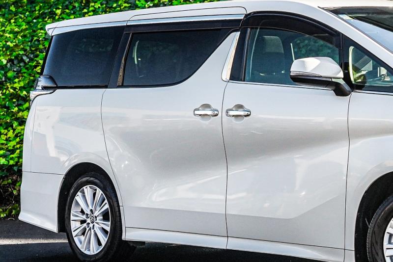 2016 Toyota Vellfire 2.5Z / Alphard