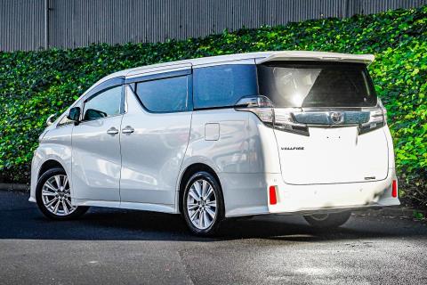 2016 Toyota Vellfire 2.5Z / Alphard - Thumbnail