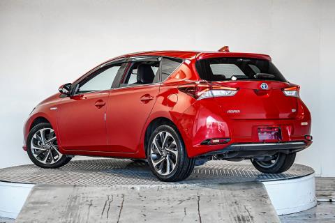 2016 Toyota Auris Hybrid / Corolla - Thumbnail