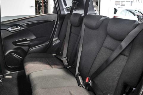 2015 Honda Fit S Hybrid / Jazz RS - Thumbnail