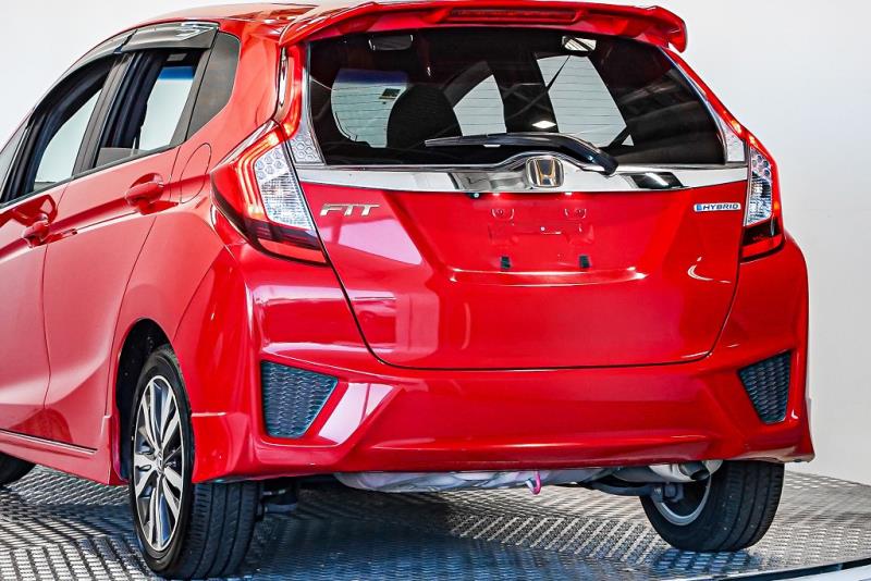 2015 Honda Fit S Hybrid / Jazz RS