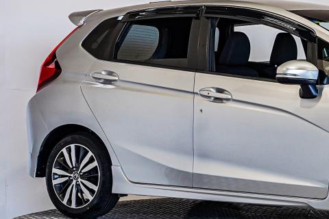2014 Honda Fit S / Jazz Hybrid RS - Thumbnail