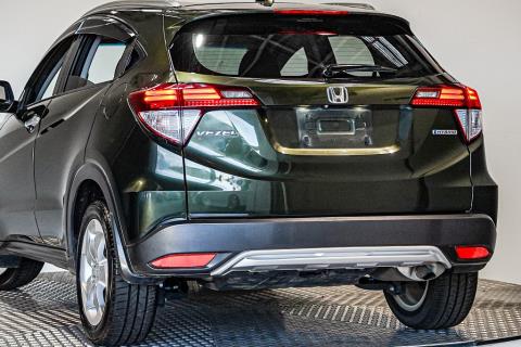 2014 Honda Vezel X Hybrid / HR-V - Thumbnail