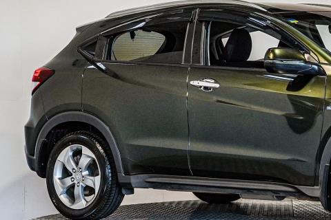 2014 Honda Vezel X Hybrid / HR-V - Thumbnail