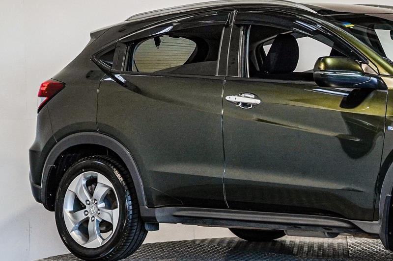 2014 Honda Vezel X Hybrid / HR-V