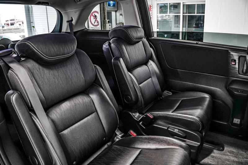 2016 Honda Odyssey Absolute Hybrid