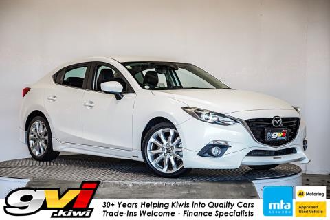 2015 Mazda Axela Hybrid / 3 Ltd
