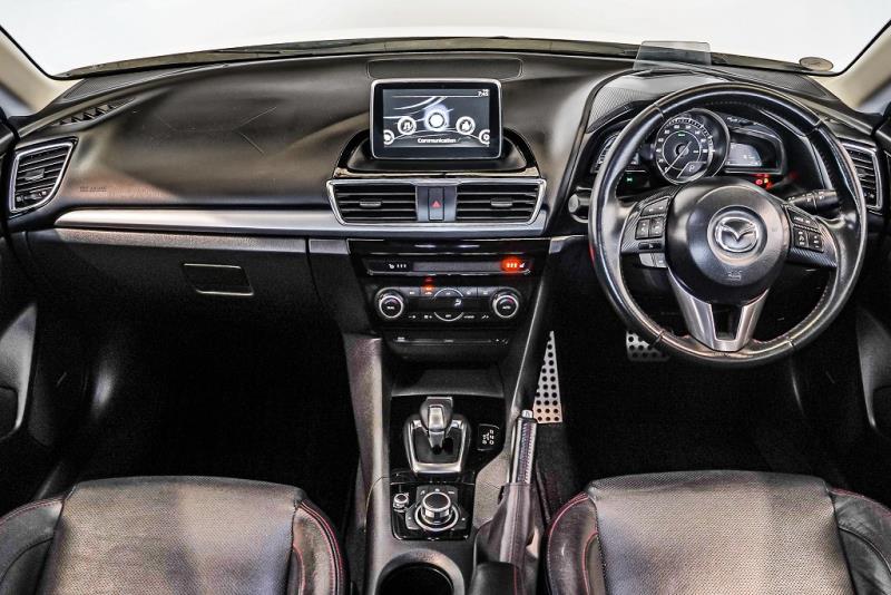 2015 Mazda Axela Hybrid / 3 Ltd