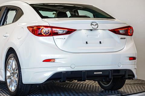2015 Mazda Axela Hybrid / 3 Ltd - Thumbnail