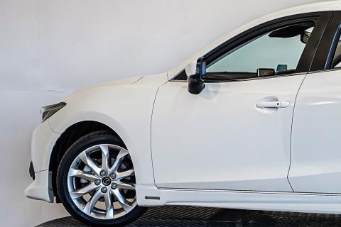 2015 Mazda Axela Hybrid / 3 Ltd - Thumbnail