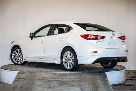 2015 Mazda Axela Hybrid / 3 Ltd - Thumbnail