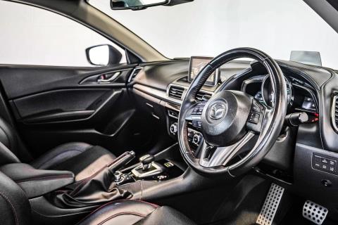 2015 Mazda Axela Hybrid / 3 Ltd - Thumbnail