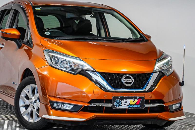 2017 Nissan Note e-Power Medalist