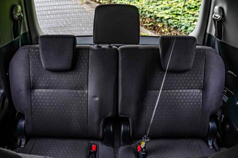2014 Toyota Voxy Hybrid / Noah - Thumbnail