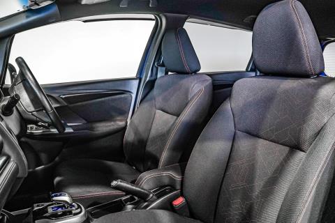2014 Honda Fit S Hybrid / Jazz RS - Thumbnail