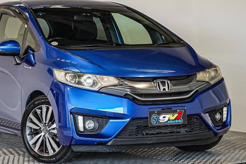 2014 Honda Fit S Hybrid / Jazz RS
