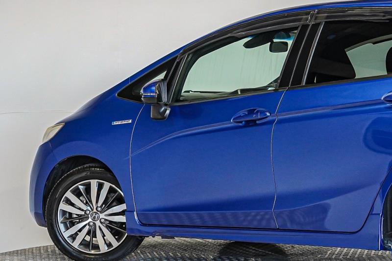 2014 Honda Fit S Hybrid / Jazz RS