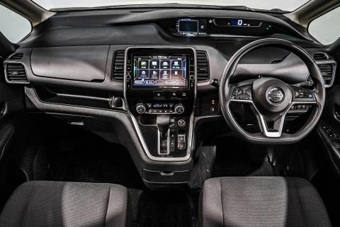 2018 Nissan Serena Hybrid 8 Seater - Thumbnail