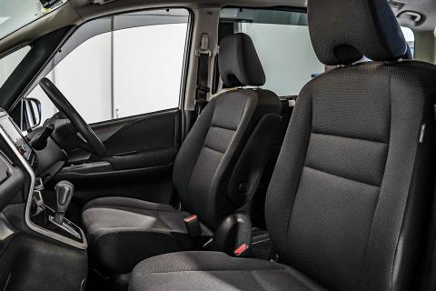 2018 Nissan Serena Hybrid 8 Seater - Thumbnail