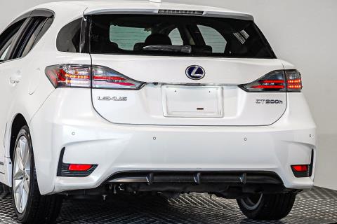 2014 Lexus CT 200h - Thumbnail