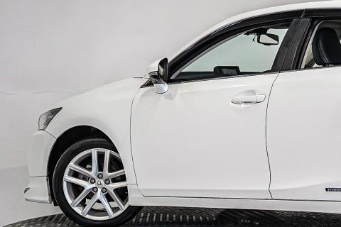 2014 Lexus CT 200h - Thumbnail