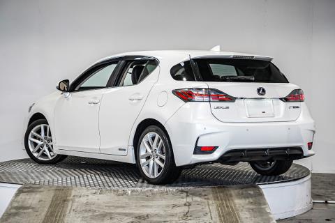 2014 Lexus CT 200h - Thumbnail