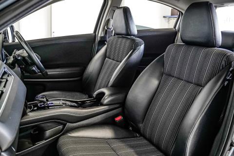 2014 Honda Vezel Z / HR-V Hybrid - Thumbnail