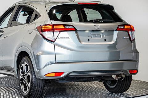 2014 Honda Vezel Z / HR-V Hybrid - Thumbnail