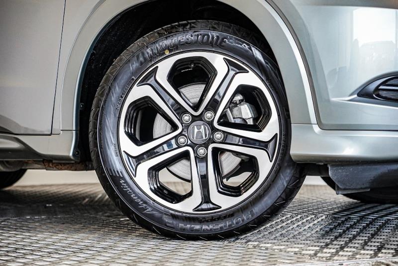 2014 Honda Vezel Z / HR-V Hybrid