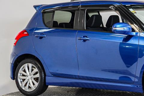 2014 Suzuki Swift RS - Thumbnail