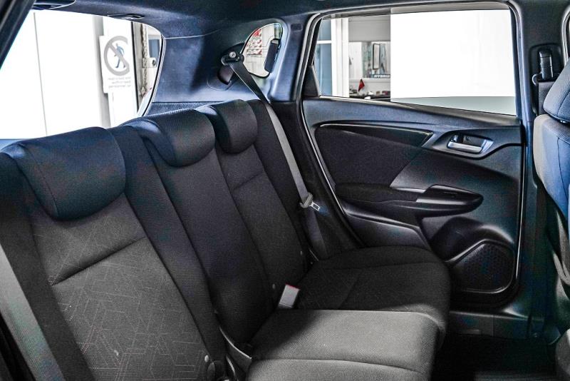 2014 Honda Fit S Hybrid / Jazz RS