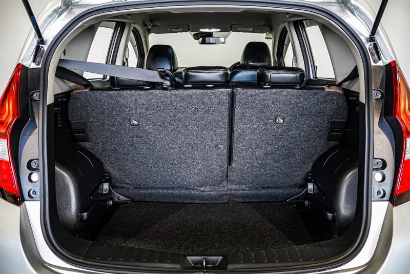 2017 Nissan Note e-Power Medalist