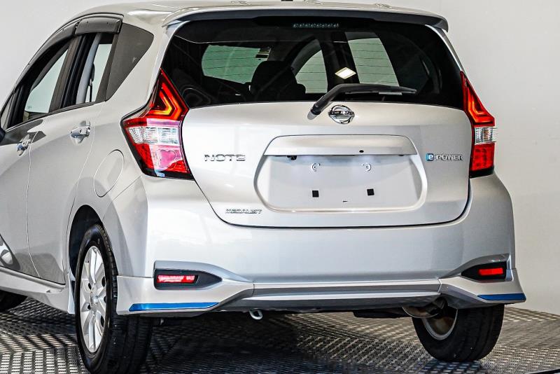 2017 Nissan Note e-Power Medalist