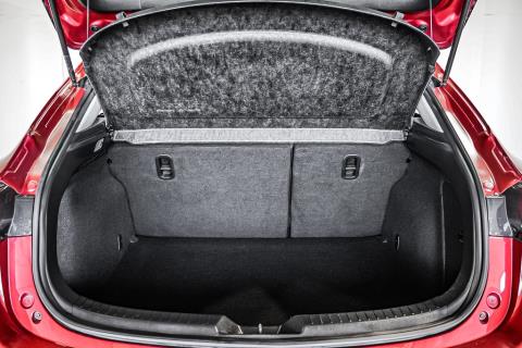 2014 Mazda Axela 20S / 3 Ltd - Thumbnail